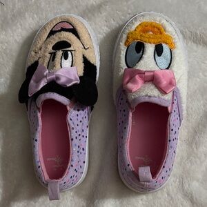 Disney Cute Minnie Mouse and Daisy Duck  Slip-On Sneakers